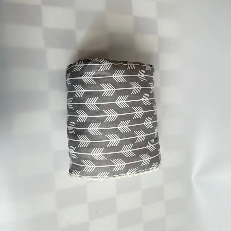Coussin d'allaitement bébé en coton doux et épais ; Coussin pour les bras ; Coussin d'alimentation ; Produits de maternité et pour bébés